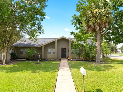 3800 Holly Glen Dr, Bay City, TX, 77414-6933 | Card Image