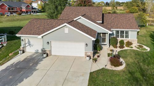 415 Coyle Parkway, Cottage Grove, WI, 53527 | Card Image
