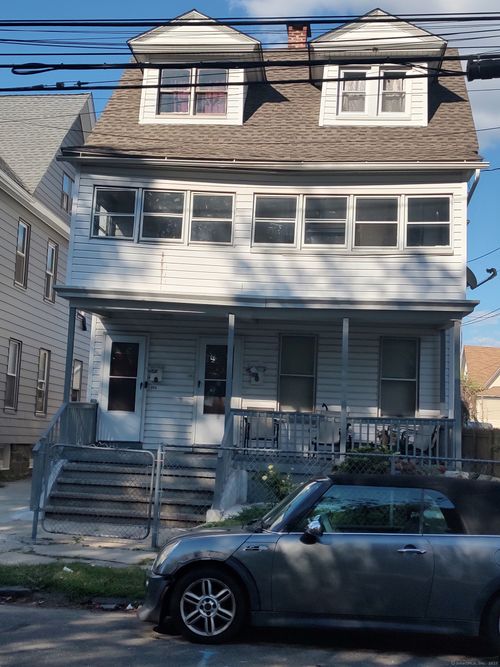 592 Norman St, Bridgeport, CT, 06605-1132 | Card Image