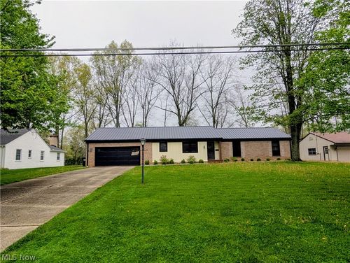 126 Garwood Dr, Canfield, OH, 44406-1123 | Card Image