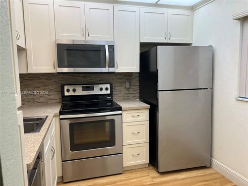 110-9311 Orange Grove Dr, Davie, FL, 33324 | Card Image