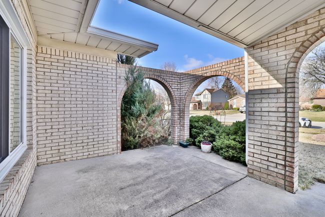 38754 Arlingdale Dr, House other with 3 bedrooms, 3 bathrooms and null parking in Sterling Heights MI | Image 7
