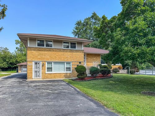 15831 Trumbull Ave, Markham, IL, 60428-3952 | Card Image