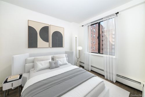 o-7 Lake St, White Plains, NY, 10603-3825 | Card Image