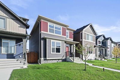 30 Wolf Creek Manor Se, House detached with 3 bedrooms, 2 bathrooms and 4 parking in Calgary AB | Image 2