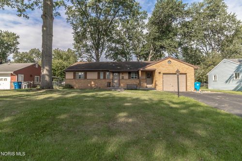 4831 Cedarhurst Rd, Toledo, OH, 43613-3026 | Card Image