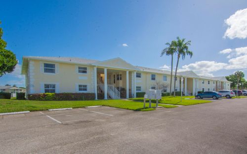 356 Grove Isle Cir, Vero Beach, FL, 32962-8510 | Card Image