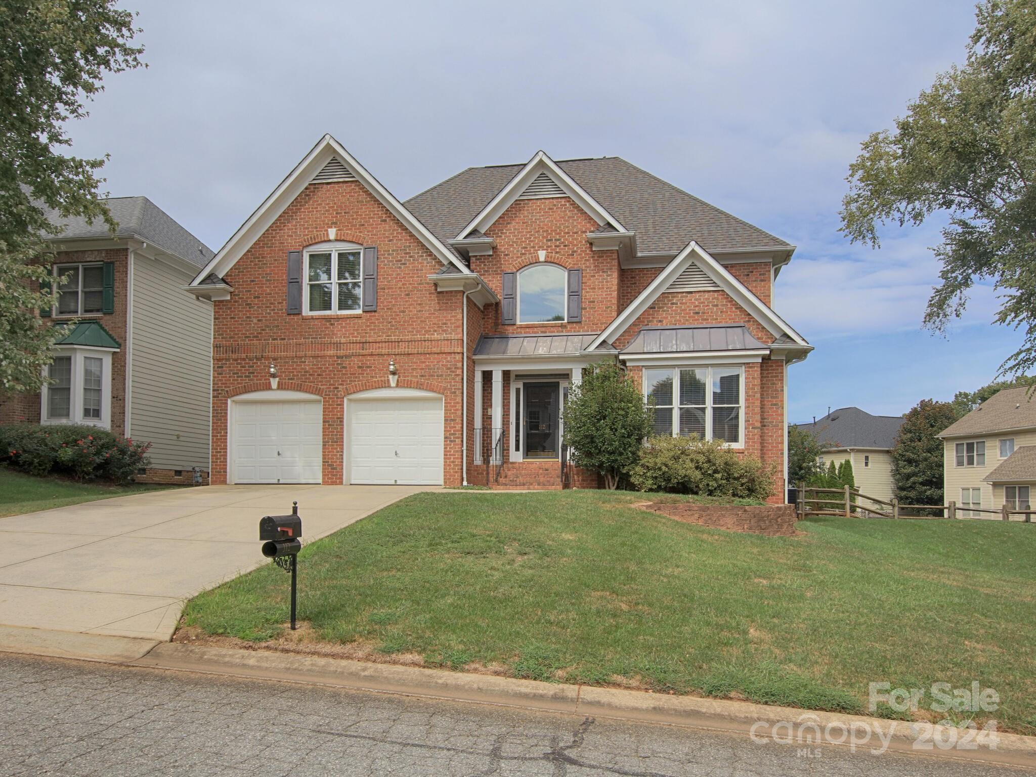 Cloister Ln, Mooresville, NC 28117