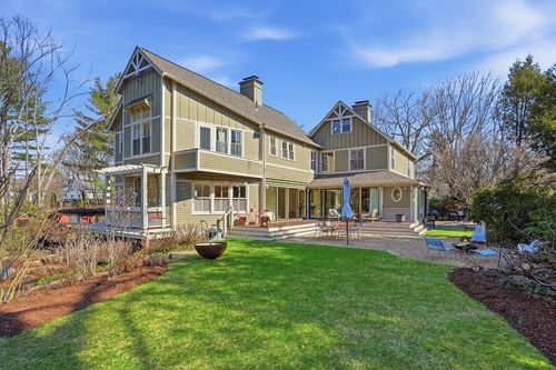 70 Reed St, Lexington, MA, 02421-4344 | Card Image