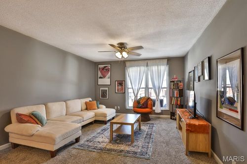 g-10379 Forest Brook Ln, Saint Louis, MO, 63146-5875 | Card Image