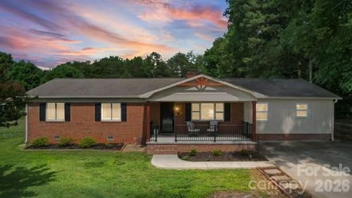 138 Shumaker Drive, Statesville, NC, 28625 | Card Image