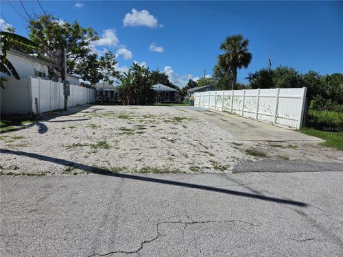6814 Puffin Ln, HUDSON, FL, 34667-1652 | Card Image