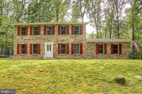 601 Spring Ln, BOILING SPRINGS, PA, 17007-9642 | Card Image