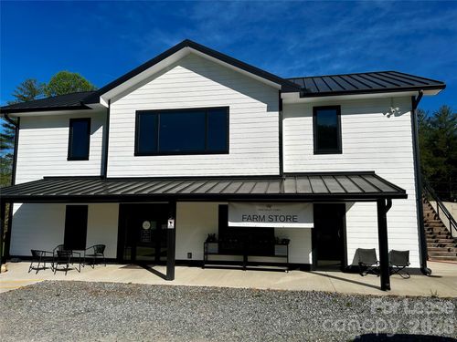 23 Shoals Falls Rd, Hendersonville, NC, 28739-8575 | Card Image