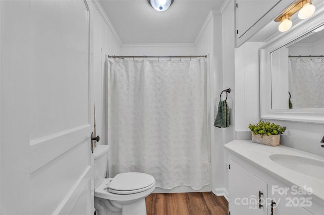 Full bathroom | Image 29