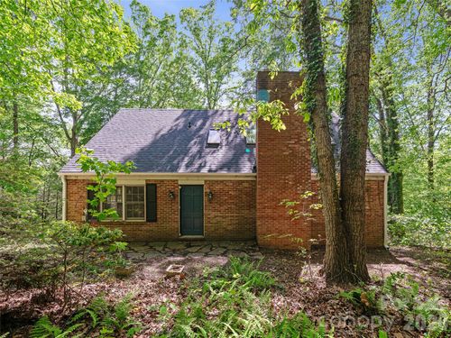 639 Hunter Street, Burnsville, NC, 28714 | Card Image