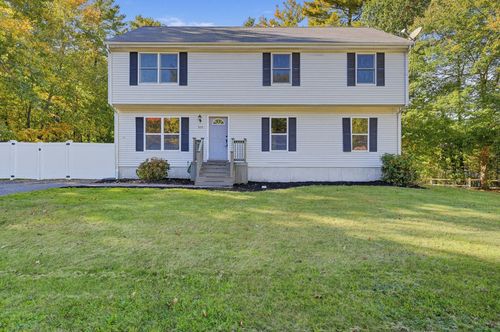 305 Wren St, East Taunton, MA, 02718-5132 | Card Image