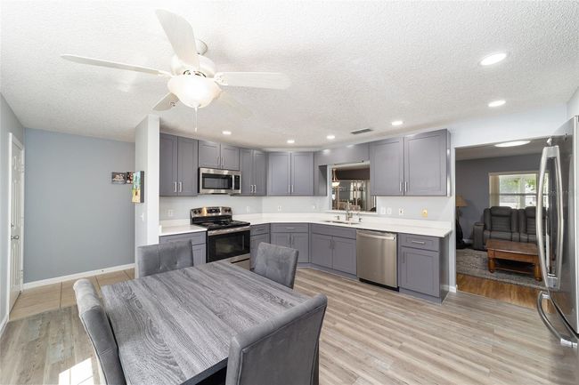 9741 Sw 97 Th Ln, House other with 2 bedrooms, 2 bathrooms and null parking in OCALA FL | Image 16