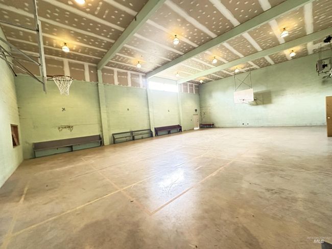732 W Walnut St, Home with 7 bedrooms, 4 bathrooms and 6 parking in Genesee ID | Image 42