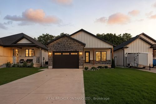 7 Macneil Crt, Port Burwell, ON, N0J1T0 | Card Image