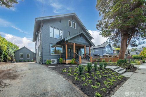 a-715 N 71st Street, Seattle, WA, 98103 | Card Image