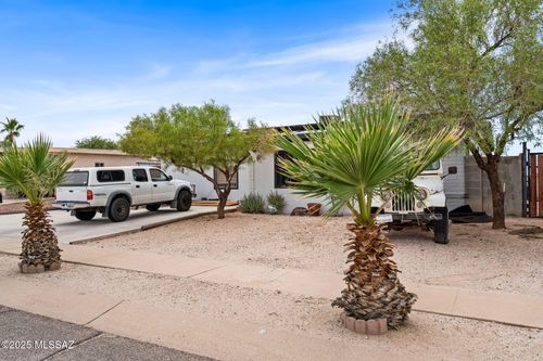 2530 S Kevin Dr, Tucson, AZ, 85748-8156 | Card Image