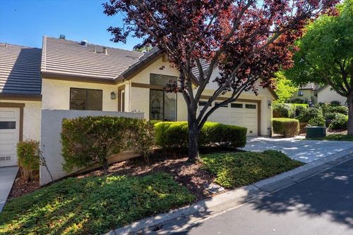 7676 Helmsdale Dr, San Jose, CA, 95135-2135 | Card Image