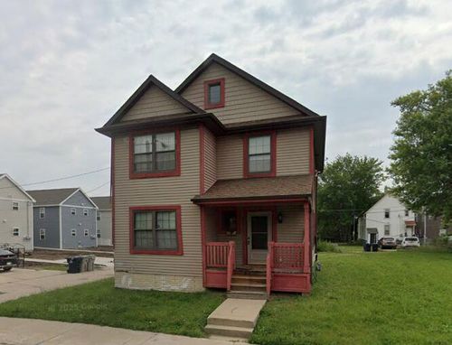 2140 N 27th St, Milwaukee, WI, 53208-1511 | Card Image