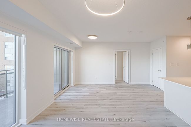 401 - 1475 Whites Rd, Condo with 2 bedrooms, 2 bathrooms and null parking in Pickering ON | Image 5
