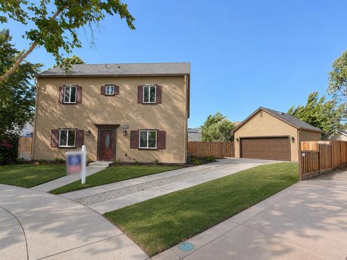715 Cambridge Ct, Tracy, CA, 95377-9028 | Card Image