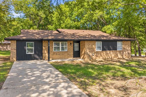 829 2nd Avenue Ne, Ardmore, OK, 73401 | Card Image