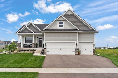 2915 Trinity Drive, Shakopee, MN, 55379 | Card Image