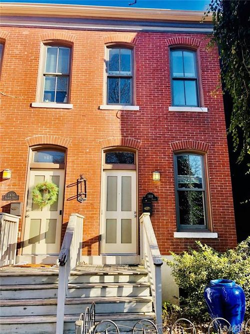 1418 Dolman St, Saint Louis, MO, 63104-3315 | Card Image
