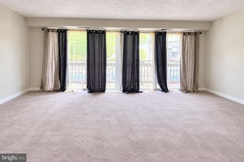 42 Cranberry Ct, MARLTON, NJ, 08053-3771 | Card Image