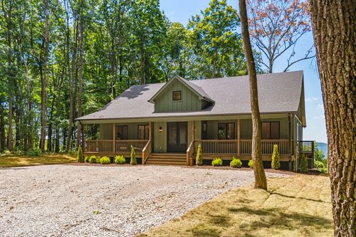 824 Valley View Dr, Altamont, TN, 37301 | Card Image