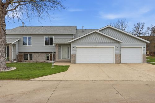 1224 Cedar Way E, West Fargo, ND, 58078-3373 | Card Image