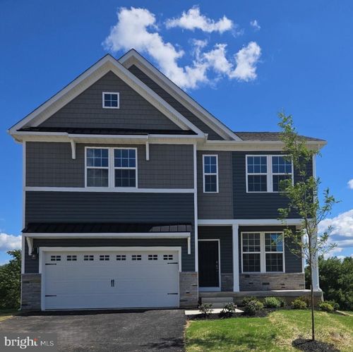 117 Winding Road, FORKS TOWNSHIP, PA, 18040 | Card Image