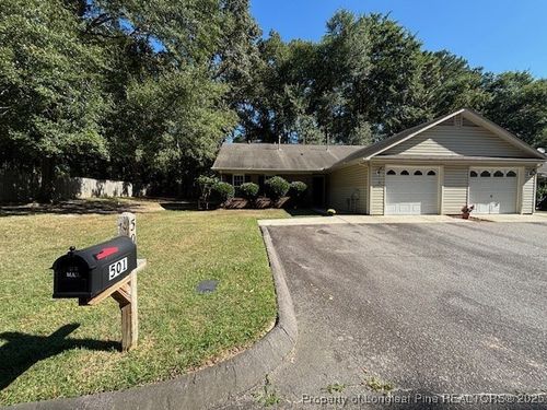 501 Lumberly Ln, Fayetteville, NC, 28303-3250 | Card Image