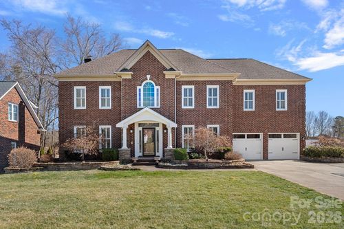 15910 Northstone Dr, Huntersville, NC, 28078-5765 | Card Image