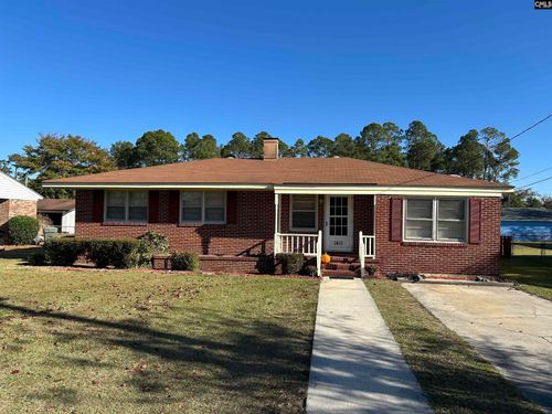 1411 E Harrison St, Dillon, SC, 29536-3733 | Card Image