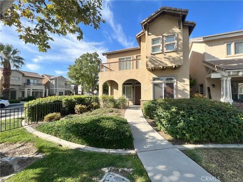 4996 Arborwood Ln, Riverside, CA, 92504-1775 | Card Image