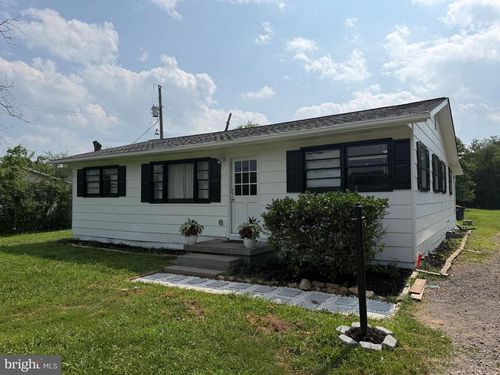 8606 Linton Hall Rd, BRISTOW, VA, 20136-1016 | Card Image