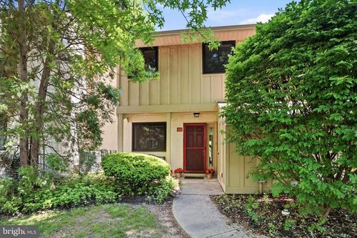 52-1110 Brinton Place Rd, West Chester, PA, 19380-4242 | Card Image