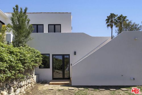 1619 1/2 N Benton Way, Los Angeles, CA, 90026-1455 | Card Image