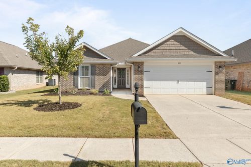 109 Tybee Dr, Madison, AL, 35756-2525 | Card Image