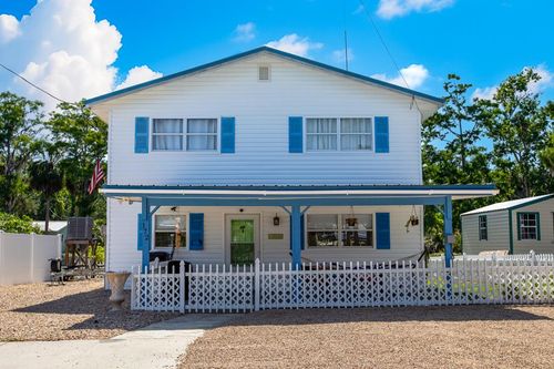 172 Se 884th Ave, Suwannee, FL, 32692 | Card Image