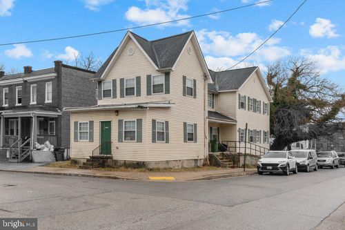 3921 Old York Rd, BALTIMORE, MD, 21218-1910 | Card Image