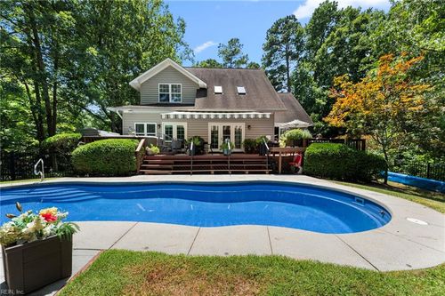 102 Holly Pl, Yorktown, VA, 23692-2287 | Card Image