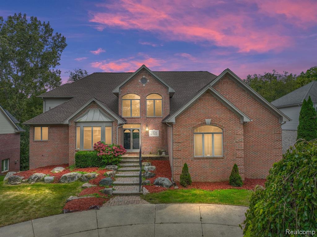 Blueridge Dr, Shelby Township, MI 48316