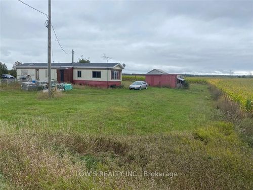 8424 County 14 Rd, East Hawkesbury, ON, K0B1M0 | Card Image